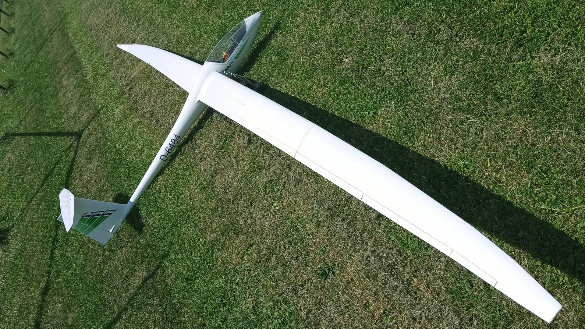Nimbus 4 (Composite RC Gliders)